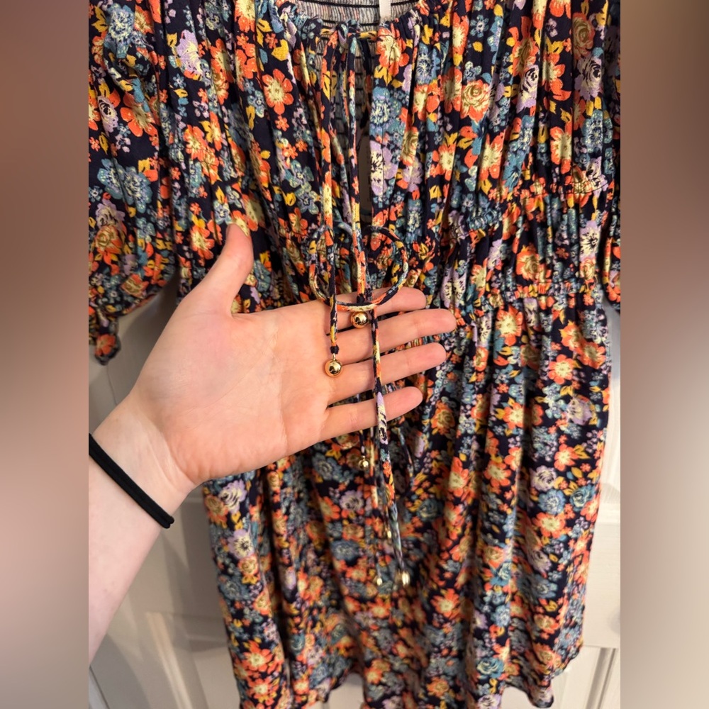 Free People Show Me Love Romper Navy Floral Combo NWT Size L - Picture 9 of 11